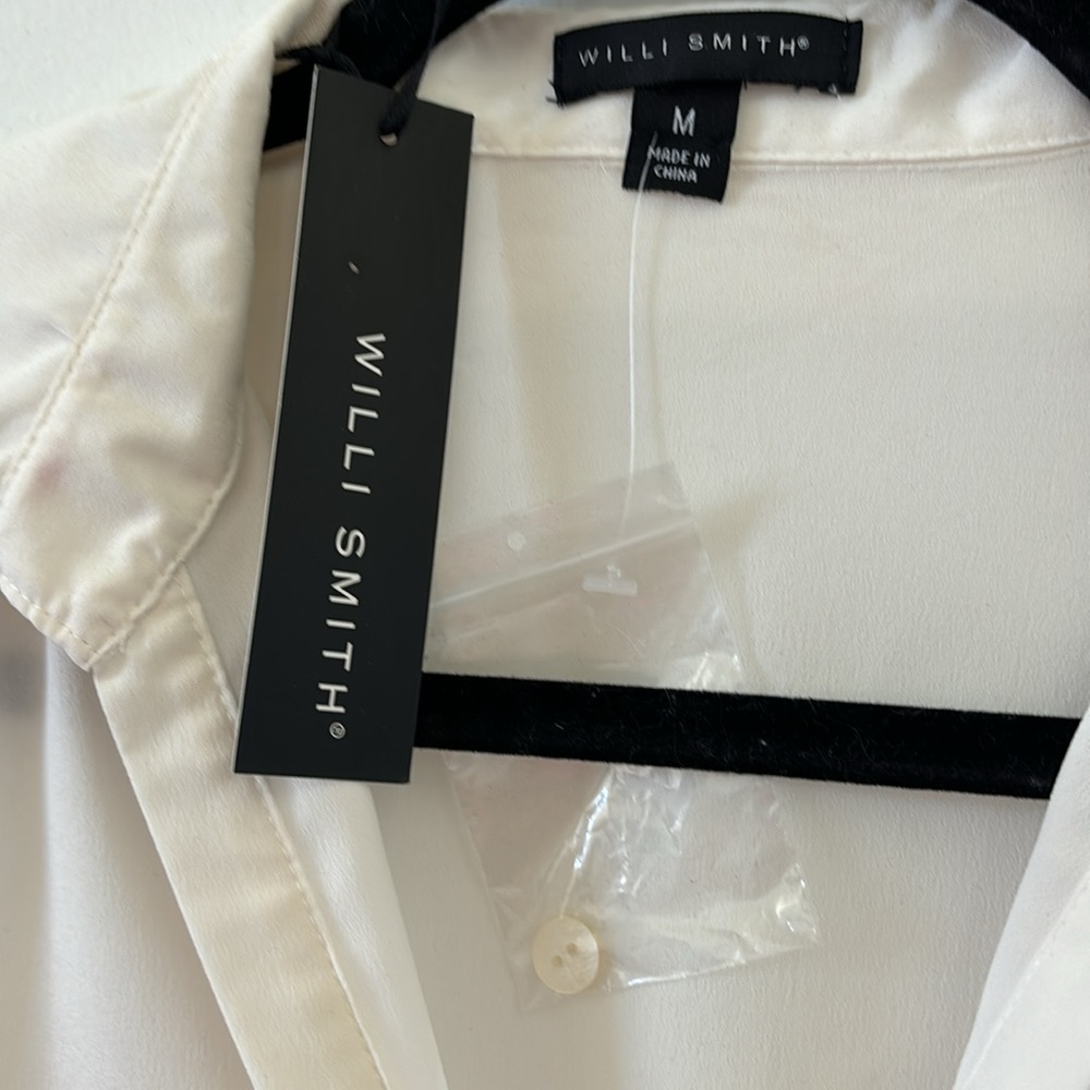 Blouse - Picture 2 of 3